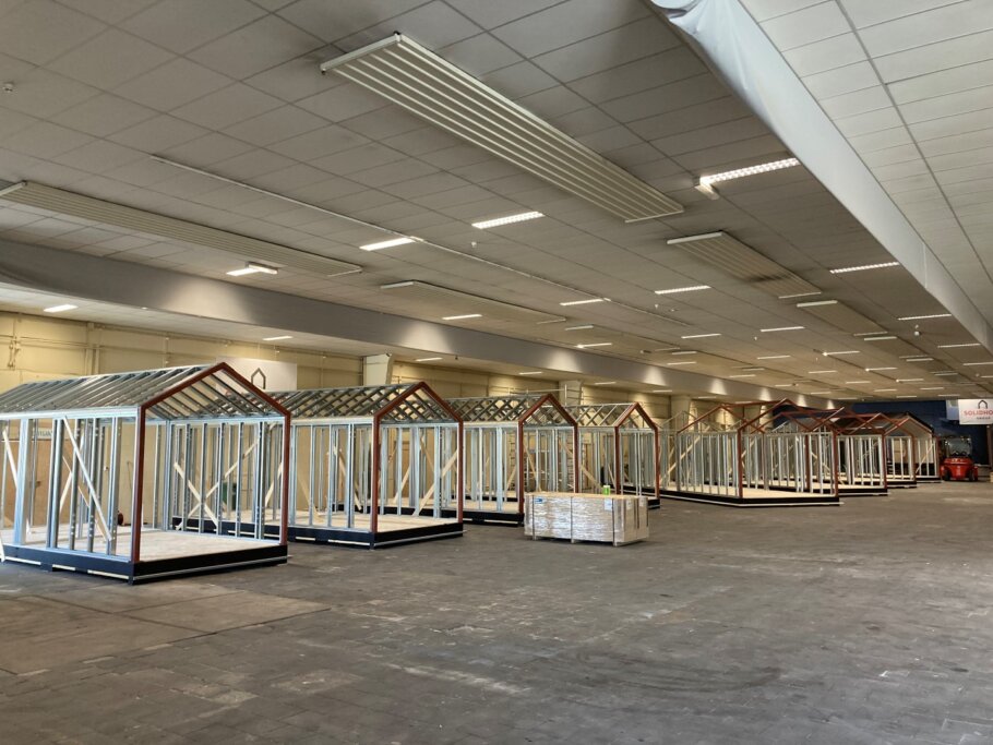 Seriematig complete modulaire prefab woning gebouwd door Bungalow Bouw Nederland