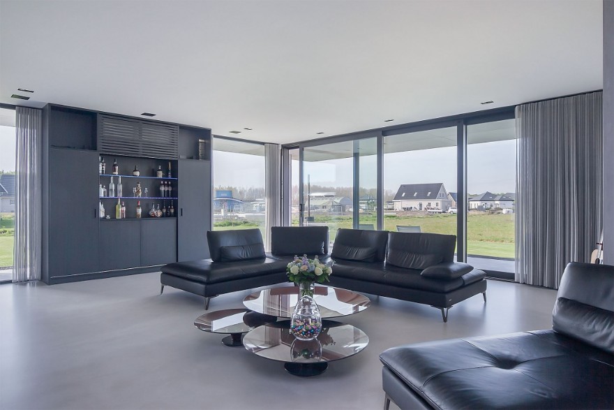 BungalowBouwNederland type L54 moderne bungalow met grote garage