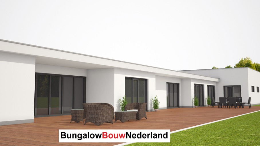 Grote bungalow met grote garage of werkplaats voor camper of caravan type L47 Grote bungalow met grote garage of werkplaats voor camper of caravan type L47